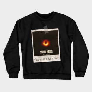 First Picture of Black Hole - Original Vintage Design Crewneck Sweatshirt